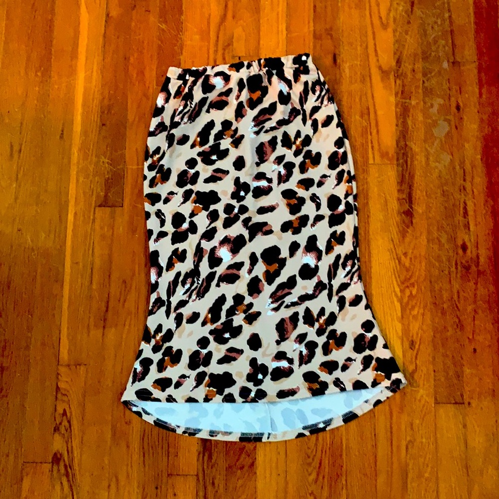 High Waist Leopard Pencil Skirt